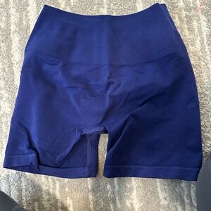 Alphalete Amplify shorts